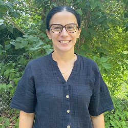 Manda Kovacevic<br>Pädagogische Fachperson<br>Im VIKI seit Juni 2022<br>Gruppe Riesen